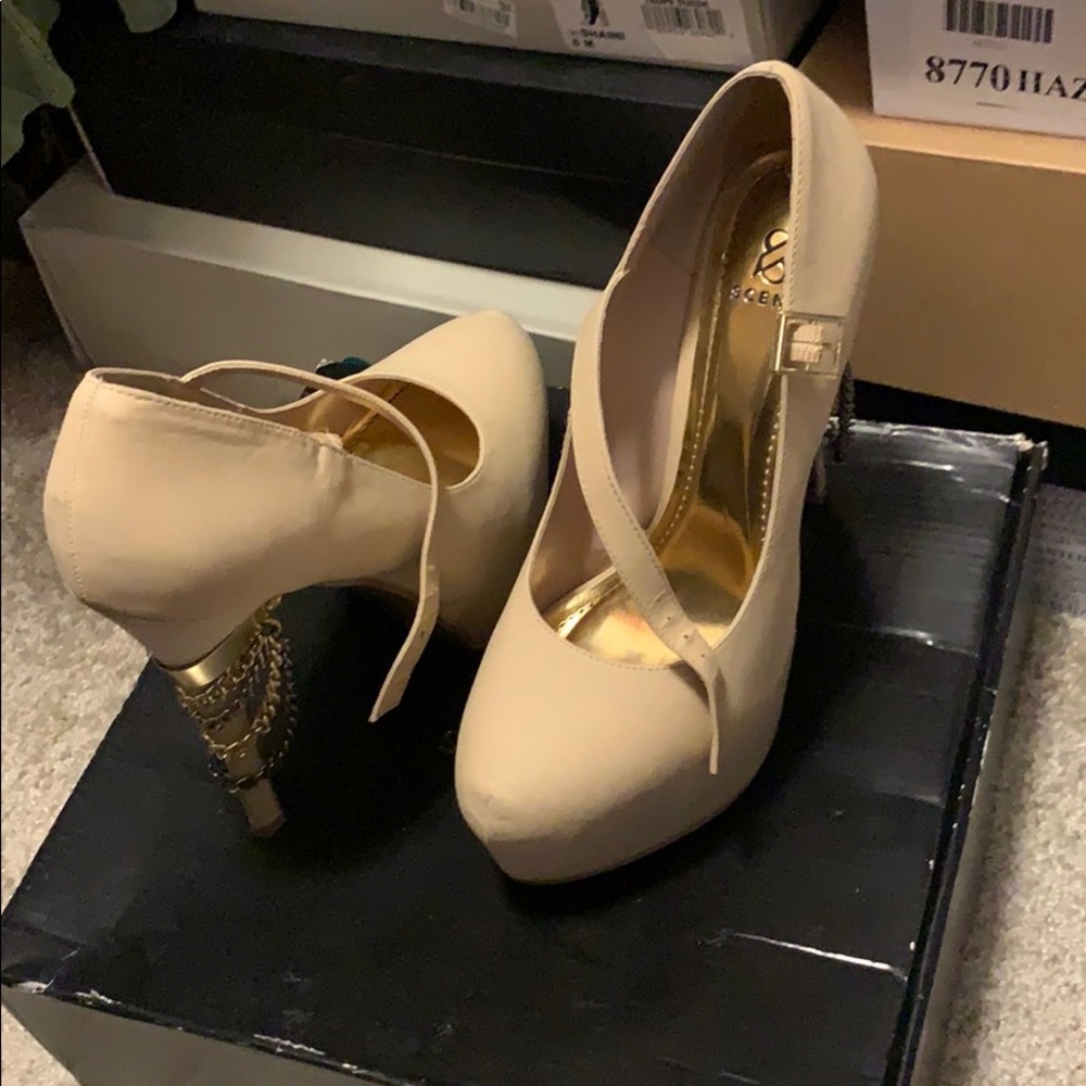 Cream pumps